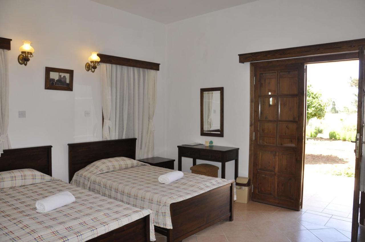 Villa Lembos Hotel Karpaz Rizokarpaso Esterno foto